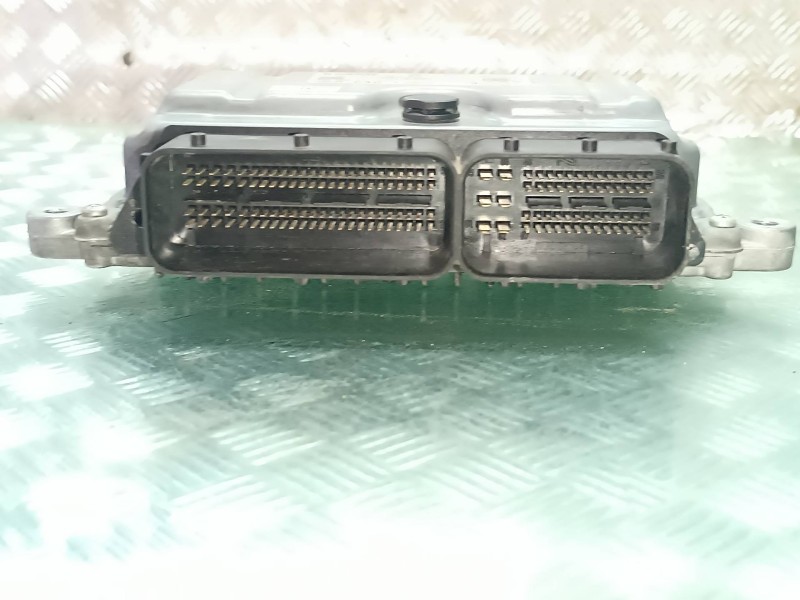Recambio de centralita motor uce para mercedes-benz clase b (w245) referencia OEM IAM A6401507279 0281013022 BOSCH