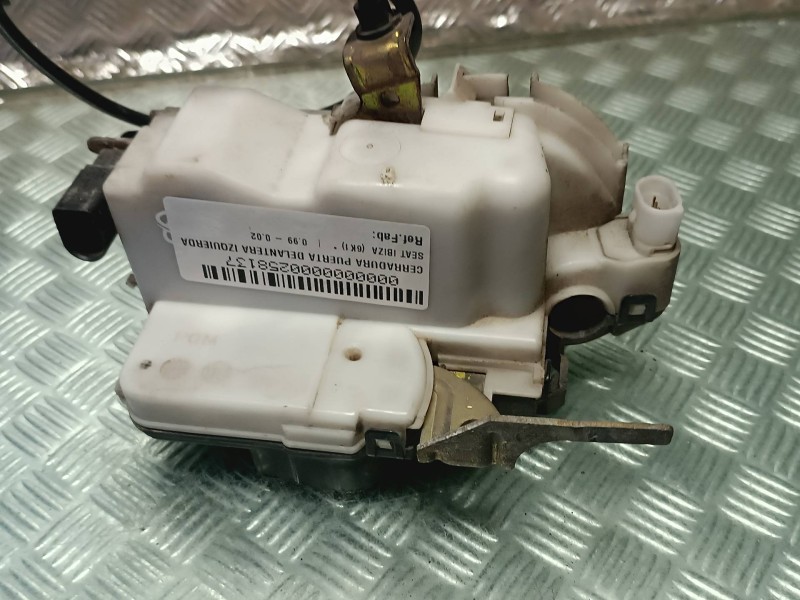 Recambio de cerradura puerta delantera izquierda para seat ibiza (6k1) referencia OEM IAM   2 CONECTORES