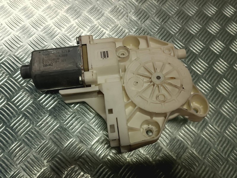 Recambio de motor elevalunas delantero izquierdo para ford focus lim. (cb4) referencia OEM IAM 4M5T14A389 995208101 0130822217