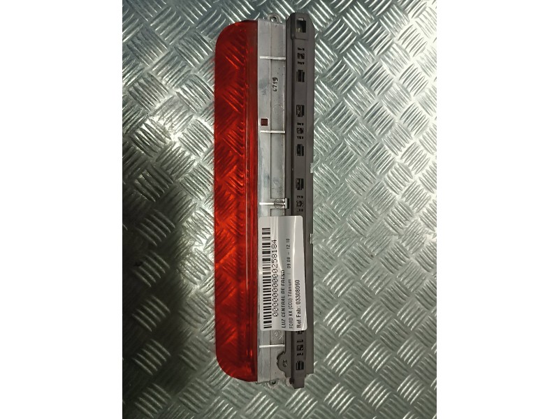 Recambio de luz central de freno para ford ka (ccu) titanium referencia OEM IAM 03308060  