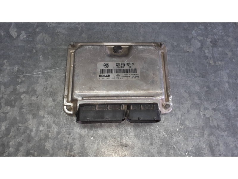 Recambio de centralita motor uce para volkswagen polo (9n1) referencia OEM IAM 038906019NC 0281011819 BOSCH