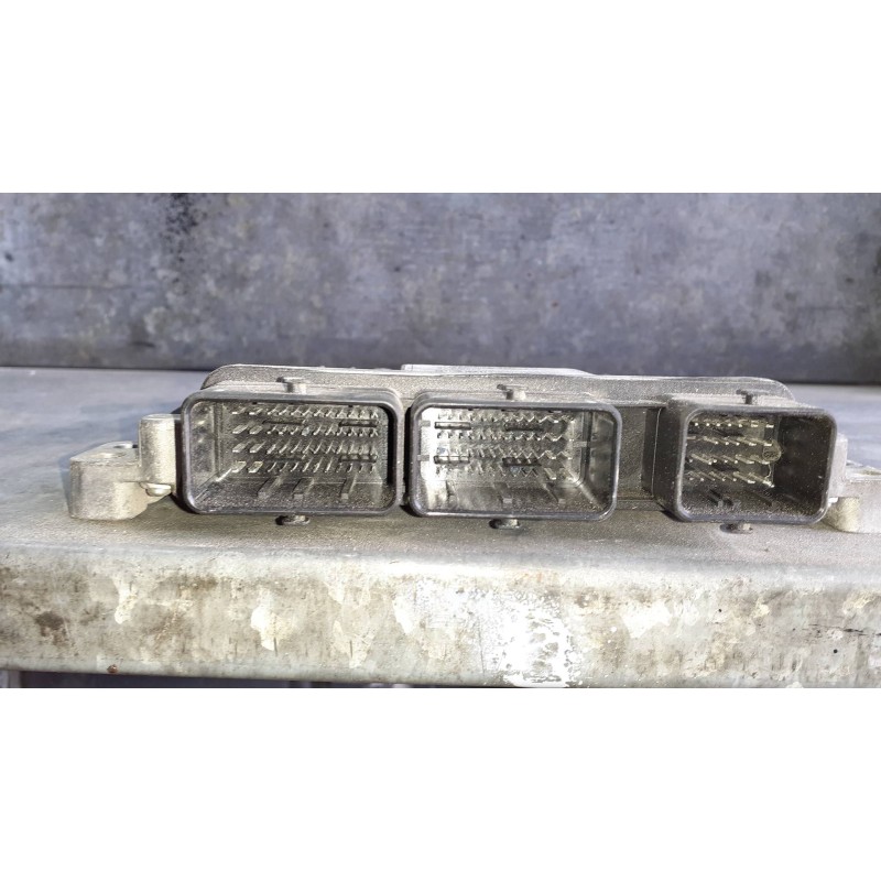 Recambio de centralita motor uce para renault megane iii berlina 5 p referencia OEM IAM 237100120R 237100627R DELPHI