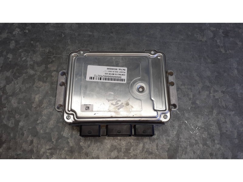 Recambio de centralita motor uce para peugeot 3008 referencia OEM IAM 9653958980 0281014729 BOSCH