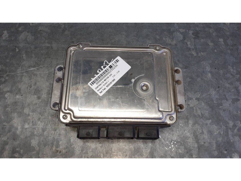 Recambio de centralita motor uce para renault scenic ii referencia OEM IAM 8200391966 0281011776 BOSCH