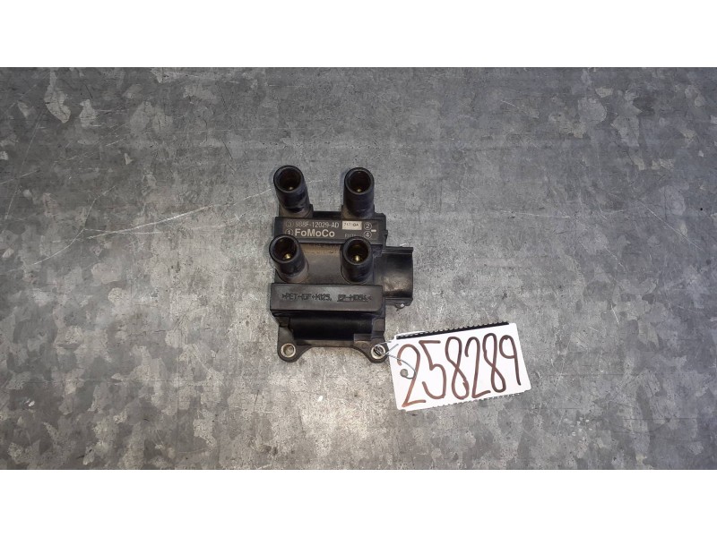 Recambio de bobina encendido para ford fiesta (cbk) referencia OEM IAM 988F12029AD  FOMOCO