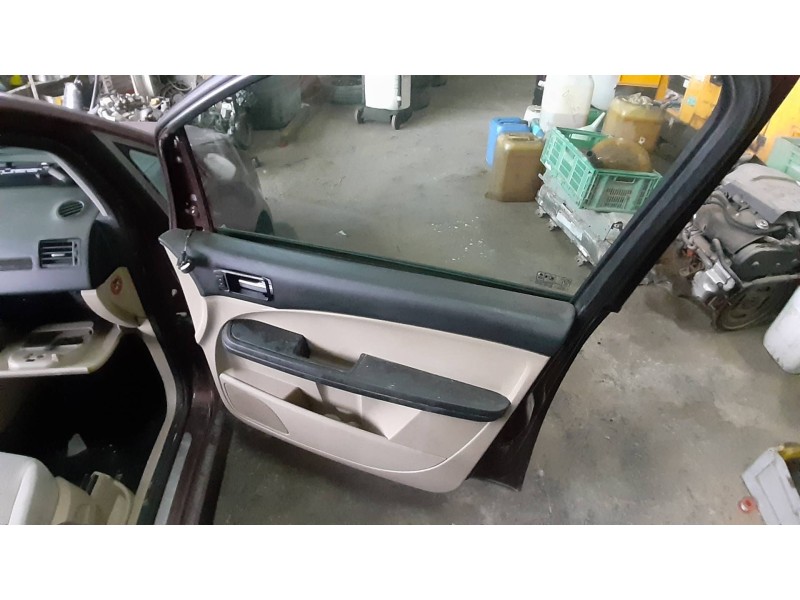 ford focus c-max (cap) del año 2004