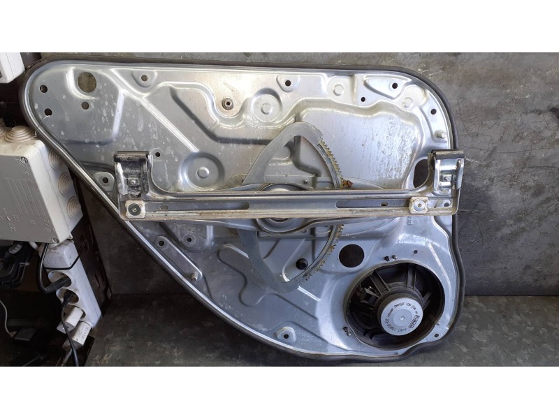 Recambio de elevalunas trasero derecho para ford kuga (cbv) referencia OEM IAM 7M51R24994DB SIN MOTOR ELECTRICO