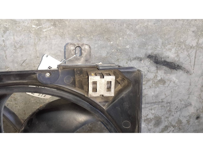 Recambio de electroventilador para citroen c3 referencia OEM IAM 2002221 47336 CON RESISTENCIA
