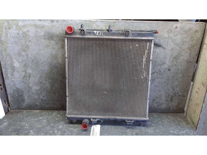 Recambio de radiador agua para citroen c3 referencia OEM IAM 95007T01 870860300 DENSO