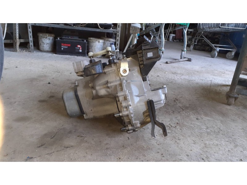 Recambio de caja cambios para citroen c3 aircross referencia OEM IAM 20A703 1014273 
