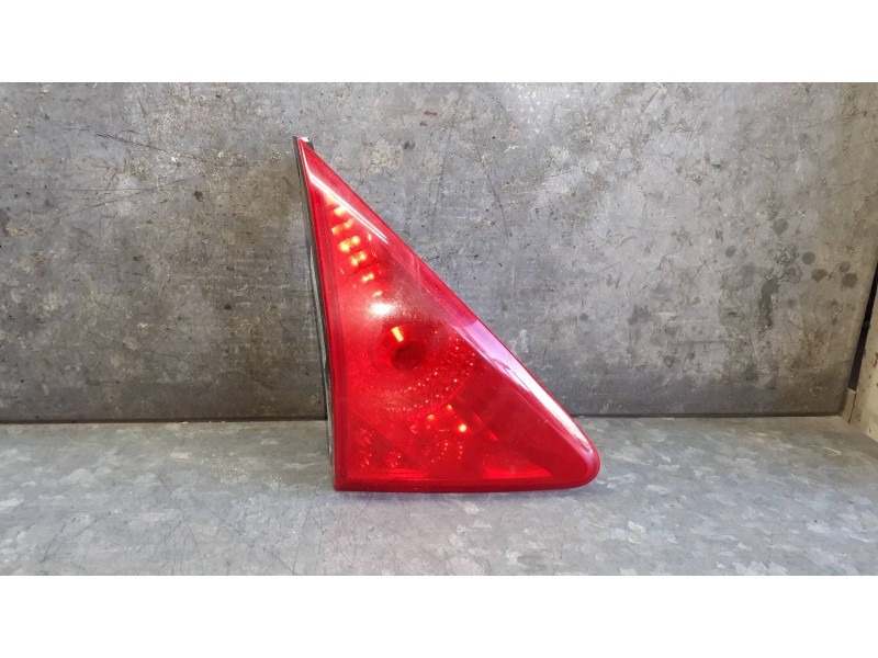 Recambio de piloto trasero izquierdo interior para peugeot 3008 referencia OEM IAM 9683461080G 26030104 26039012