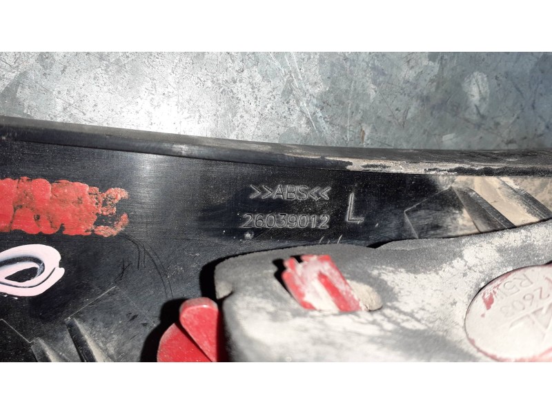 Recambio de piloto trasero izquierdo interior para peugeot 3008 referencia OEM IAM 9683461080G 26030104 26039012