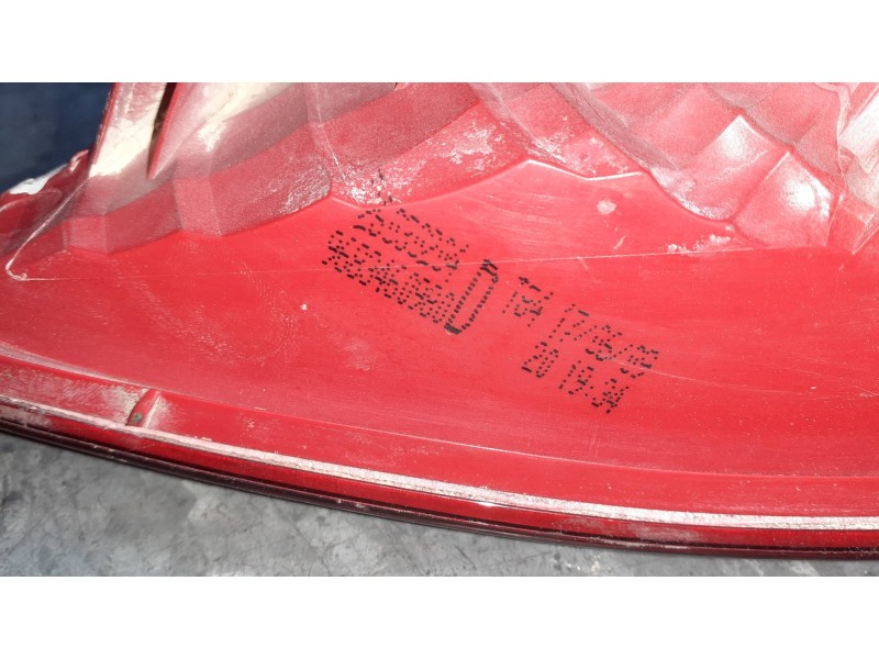 Recambio de piloto trasero derecho interior para peugeot 3008 referencia OEM IAM 9683460980D 26030204 26038012