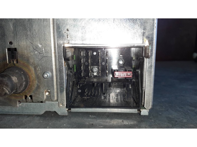 Recambio de sistema audio / radio cd para volkswagen polo (9n1) referencia OEM IAM 6Q0035152 7644235360 
