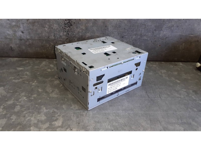 Recambio de sistema audio / radio cd para mitsubishi outlander (cw0) referencia OEM IAM 8701A260 DY6MW7U593 34U244