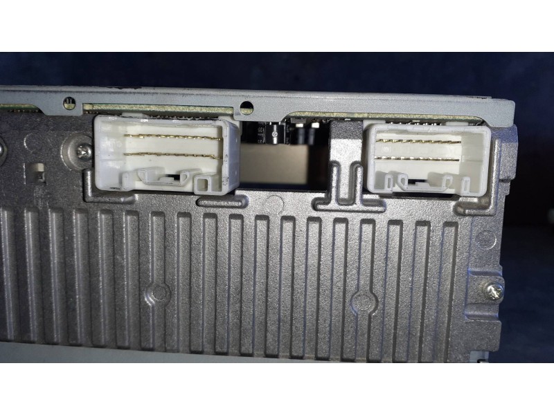 Recambio de sistema audio / radio cd para mitsubishi outlander (cw0) referencia OEM IAM 8701A260 DY6MW7U593 34U244