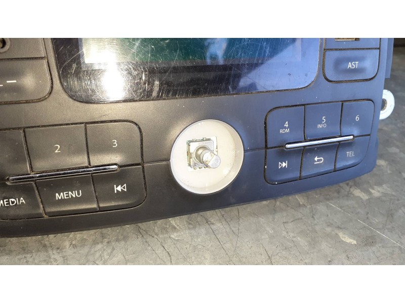 Recambio de sistema audio / radio cd para dacia lodgy referencia OEM IAM 281155216RB 3174106660 ANATEL