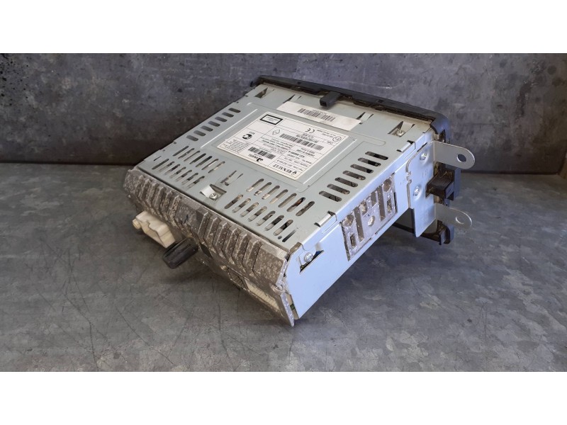 Recambio de sistema audio / radio cd para dacia lodgy referencia OEM IAM 281155216RB 3174106660 ANATEL