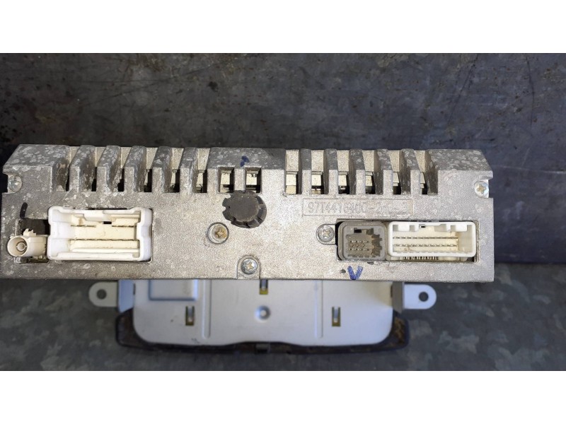 Recambio de sistema audio / radio cd para dacia lodgy referencia OEM IAM 281155216RB 3174106660 ANATEL
