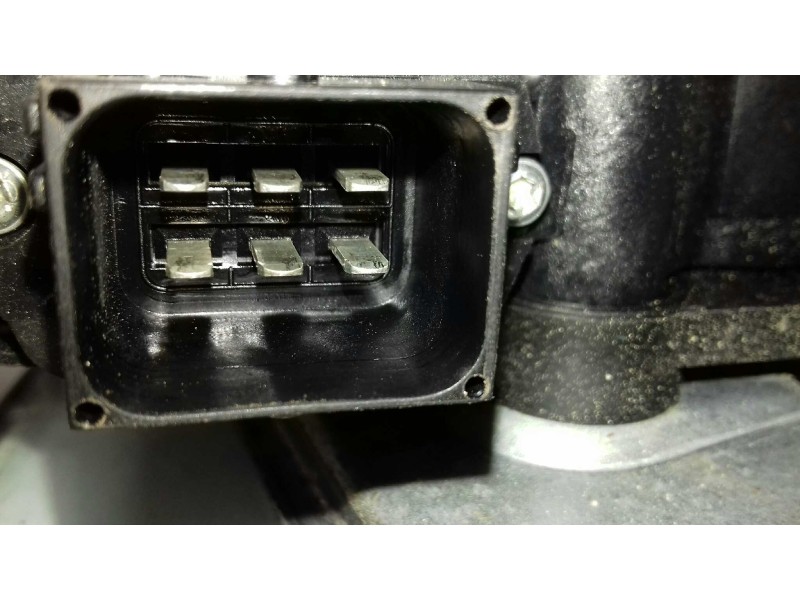 Recambio de elevalunas delantero derecho para opel corsa d ´´111 years´´ referencia OEM IAM 72005001  ELECTICO