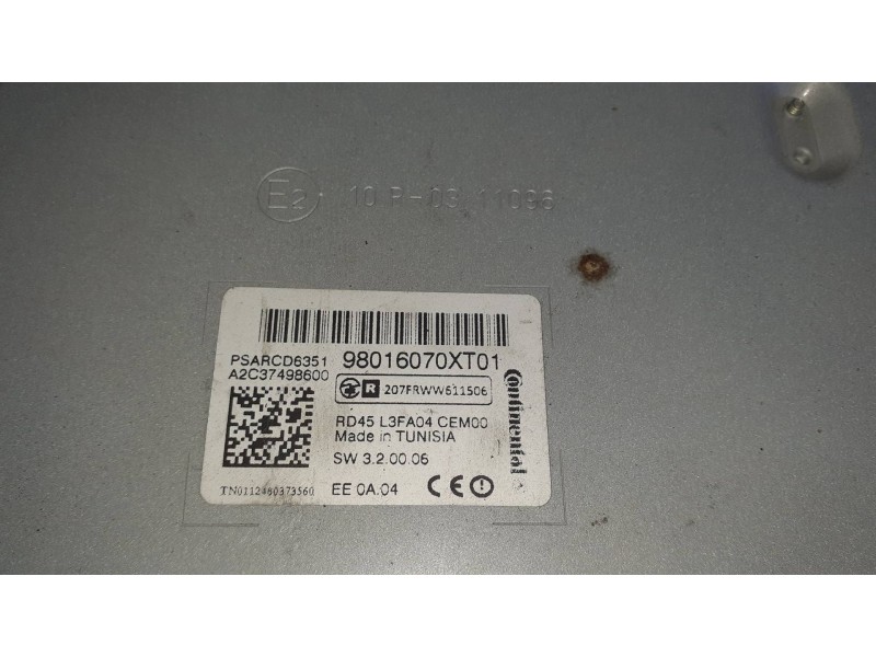 Recambio de sistema audio / radio cd para citroen c3 referencia OEM IAM 98016070XT01 A2C37498600 CONTINENTAL