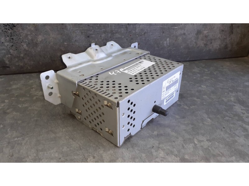 Recambio de sistema audio / radio cd para ford fiesta (ce1) referencia OEM IAM H1BT18C815RL 10R0511588 RADIO AHU
