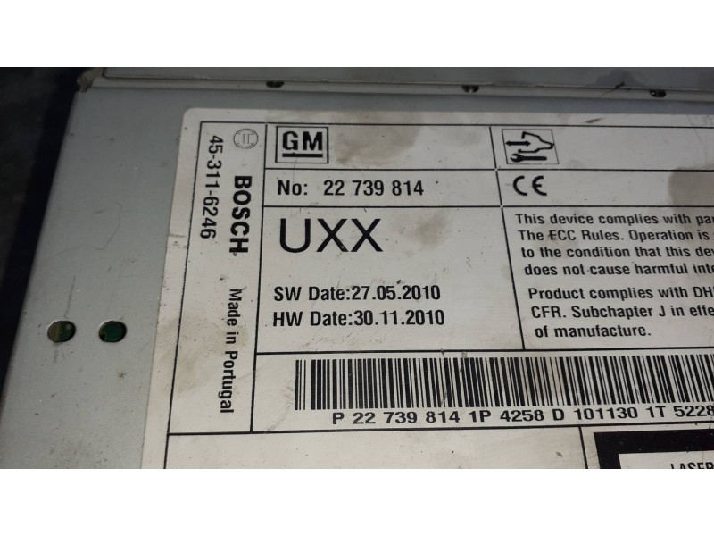 Recambio de sistema audio / radio cd para opel insignia berlina referencia OEM IAM 22739814 443116246 BOSCH