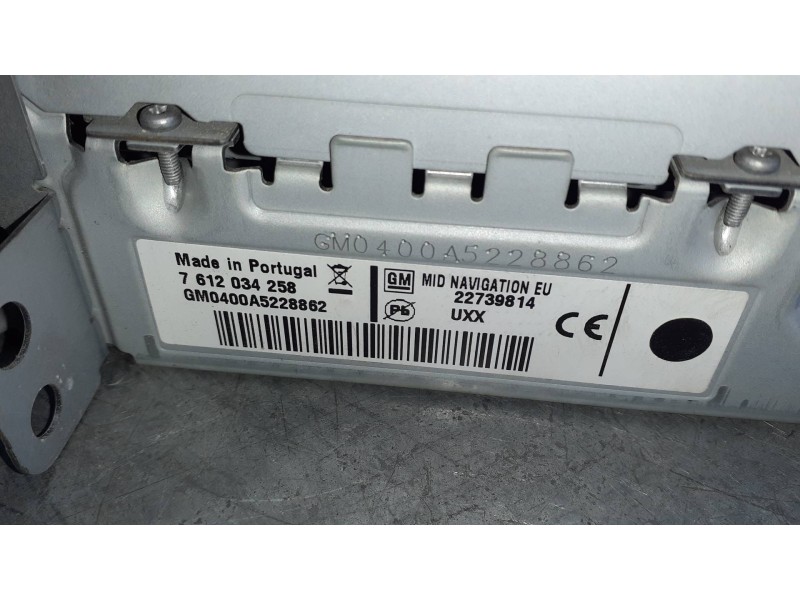 Recambio de sistema audio / radio cd para opel insignia berlina referencia OEM IAM 22739814 443116246 BOSCH