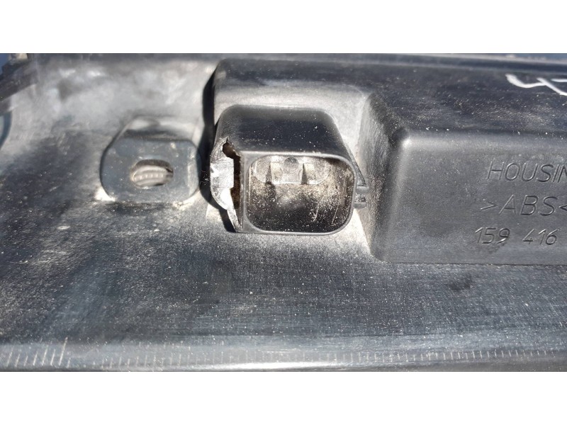 Recambio de luz central de freno para ford c-max (cb3) referencia OEM IAM 7M5113A601 2DA270523 3M5113A613