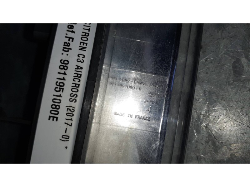 Recambio de luz central de freno para citroen c3 aircross referencia OEM IAM 9811951080E 9802932180D VALEO