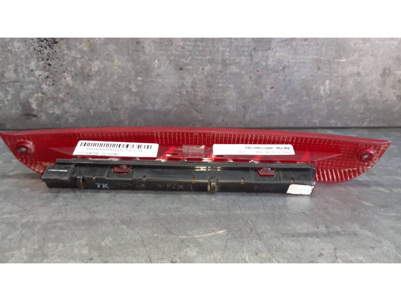 Recambio de luz central de freno para ford focus lim. (cb4) referencia OEM IAM 4M5113A613AD  VP4M5X13A613A