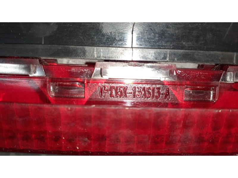 Recambio de luz central de freno para ford focus lim. (cb4) referencia OEM IAM 4M5113A613AD  VP4M5X13A613A
