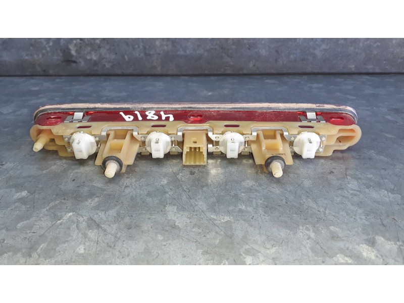 Recambio de luz central de freno para peugeot 207 referencia OEM IAM 9649986880  