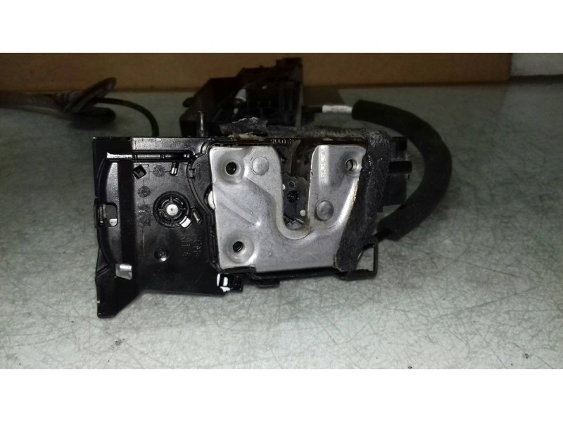 Recambio de cerradura puerta trasera derecha para renault captur xmod referencia OEM IAM 805027072R 40727224 ELECTRICA