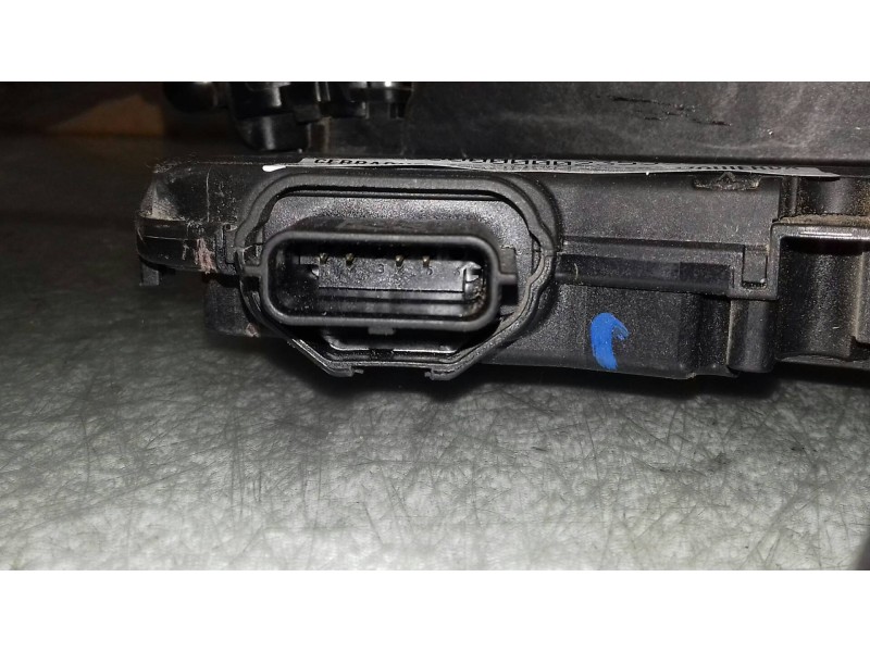 Recambio de cerradura puerta delantera izquierda para renault captur xmod referencia OEM IAM 805031332R 40517224 ELECTRICA