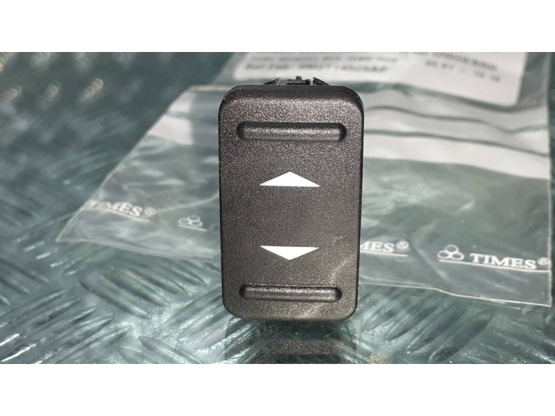 Recambio de mando elevalunas trasero izquierdo para ford mondeo ber. (ca2) ghia referencia OEM IAM 6M2T14529AD 2203740598 220320