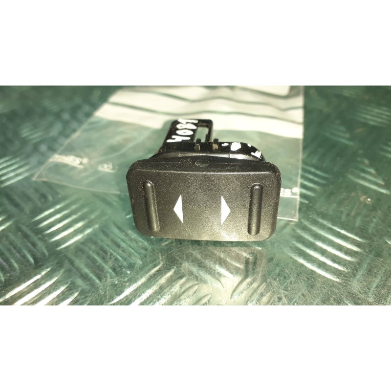 Recambio de mando elevalunas trasero izquierdo para ford mondeo ber. (ca2) ghia referencia OEM IAM 6M2T14529AD 2203740598 220320