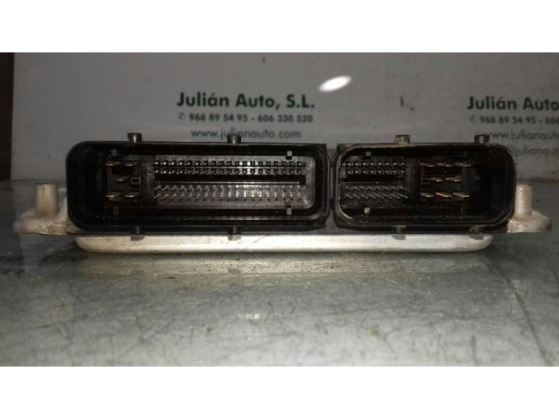 Recambio de centralita motor uce para seat leon (1m1) signo referencia OEM IAM 038906012BS 0281010228 BOSCH