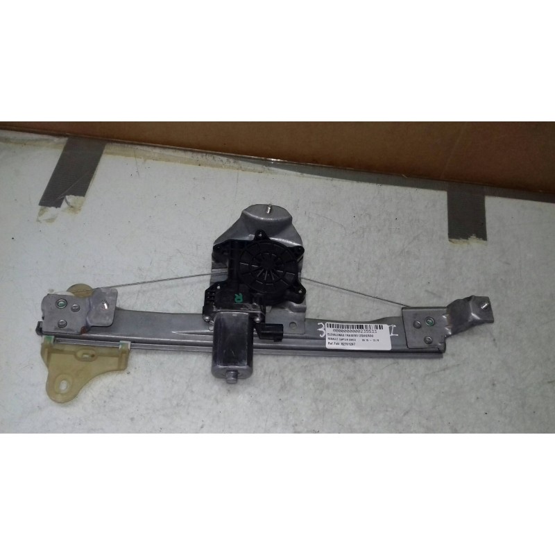 Recambio de elevalunas trasero izquierdo para renault captur xmod referencia OEM IAM 82701297 12800147201D ELECTRICO