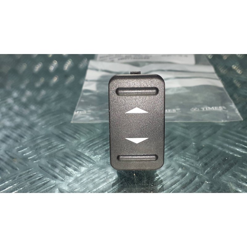 Recambio de mando elevalunas trasero derecho para ford mondeo ber. (ca2) ghia referencia OEM IAM 6M2T14529AD 2903741303 29032007