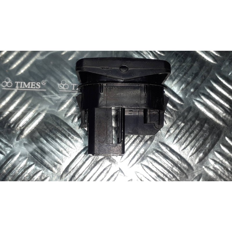 Recambio de mando elevalunas trasero derecho para ford mondeo ber. (ca2) ghia referencia OEM IAM 6M2T14529AD 2903741303 29032007