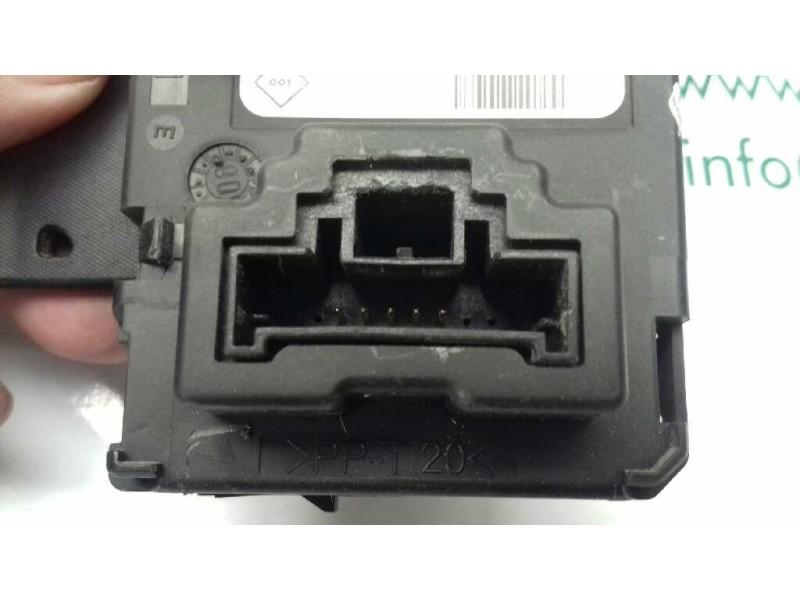 Recambio de centralita motor uce para renault scenic ii dynamique referencia OEM IAM 8200509516 8200611648 KIT - JOHNSONCONTROLS