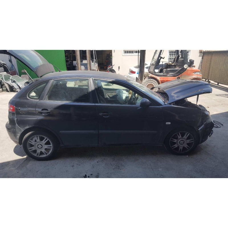 seat ibiza (6l1) del año 2004