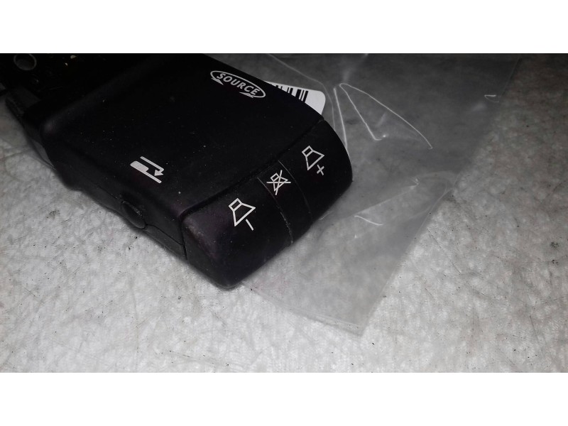 Recambio de mando multifuncion para renault megane ii berlina 5p 1.9 dci diesel referencia OEM IAM 8200103769  RADIO Recambio de mando multifuncion para renault megane ii berlina 5p 1.9 dci diesel referencia OEM IAM 8200103769  RADIO