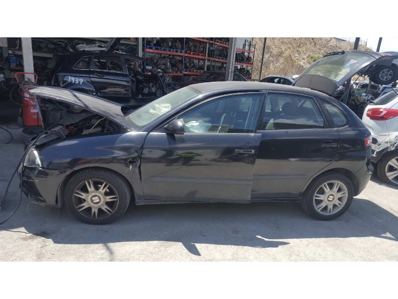 seat ibiza (6l1) del año 2004