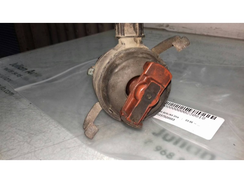 Recambio de delco para ford sierra berlina ghia referencia OEM IAM 0237520003 85HF12100BA 3 PINES