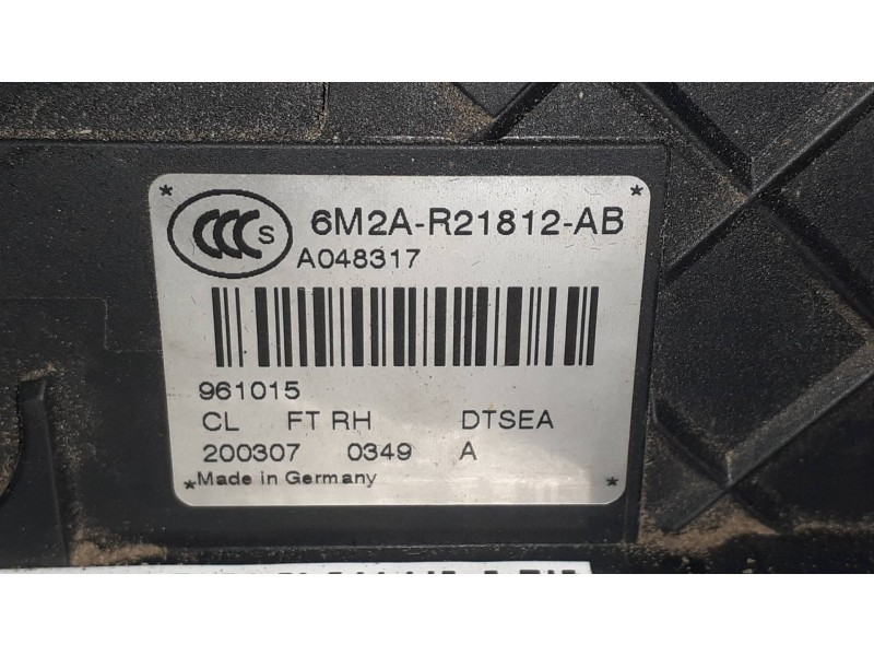 Recambio de cerradura puerta delantera derecha para ford mondeo ber. (ca2) ghia referencia OEM IAM 6M2AR21812AB 200307 961015