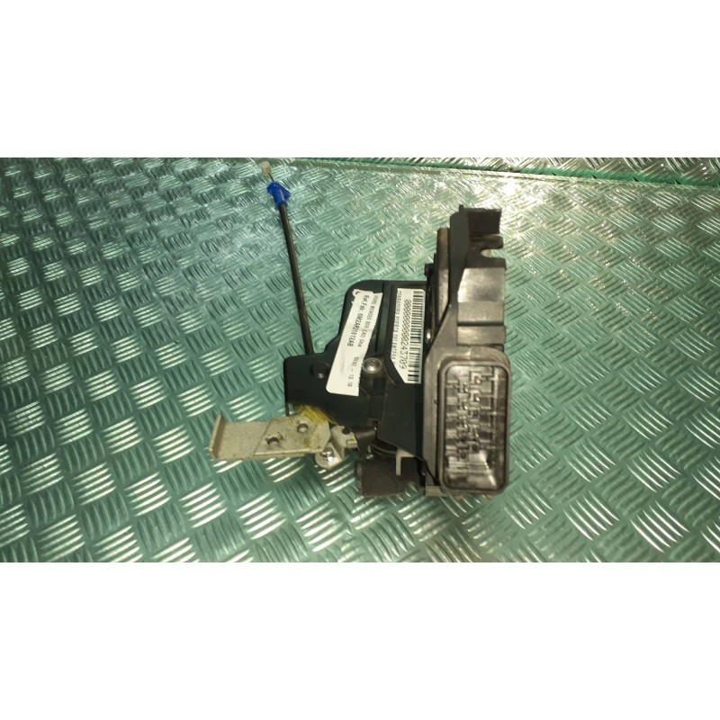 Recambio de cerradura puerta delantera derecha para ford mondeo ber. (ca2) ghia referencia OEM IAM 6M2AR21812AB 200307 961015