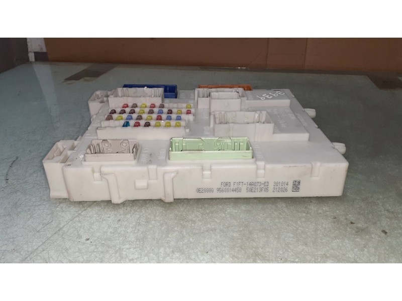 Recambio de caja reles / fusibles para ford focus lim. business referencia OEM IAM F1FT14A073ED 97RI010012 9560014458