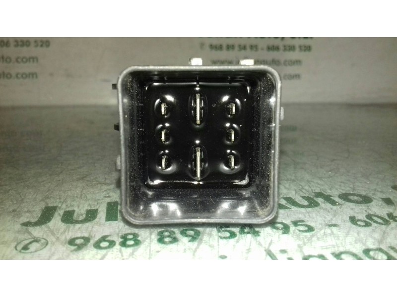 Recambio de caja precalentamiento para peugeot partner kombi outdoor referencia OEM IAM 9803299780 51299058A 8 PINES